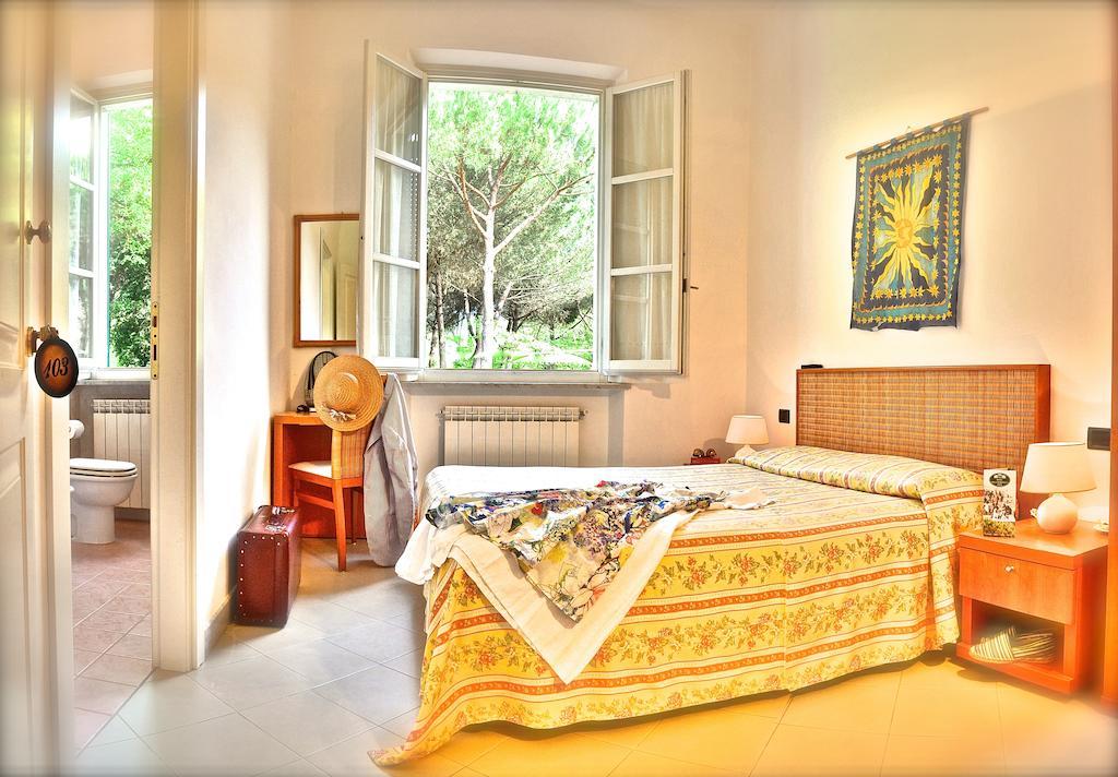 Hotel Villa Fiorisella Марина ди Маса Стая снимка