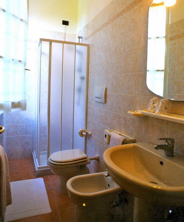 Hotel Villa Fiorisella Марина ди Маса Стая снимка